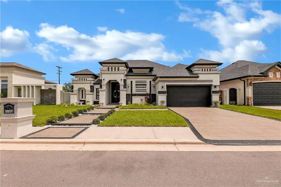 1102 W Pear Avenue, Pharr, TX 78577 - #2