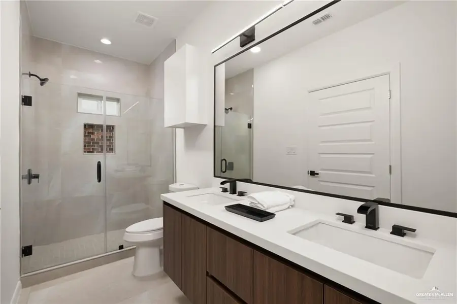 5700 Providence Avenue #D, McAllen, TX 78504 - #2