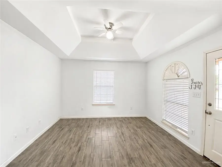 5033 Ibis Avenue, McAllen, TX 78504 - #3