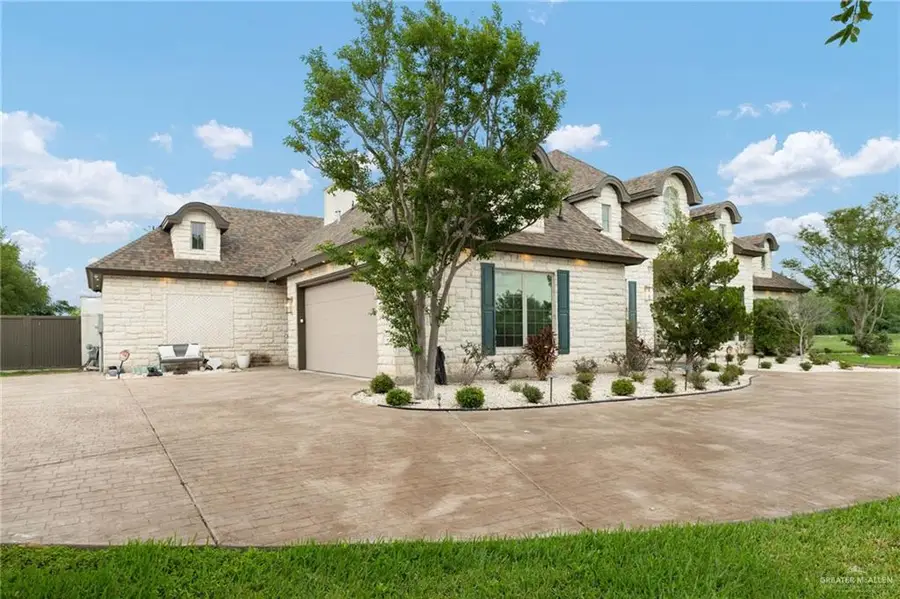 907 E 2 Mile Line Road, Mission, TX 78574 - #2