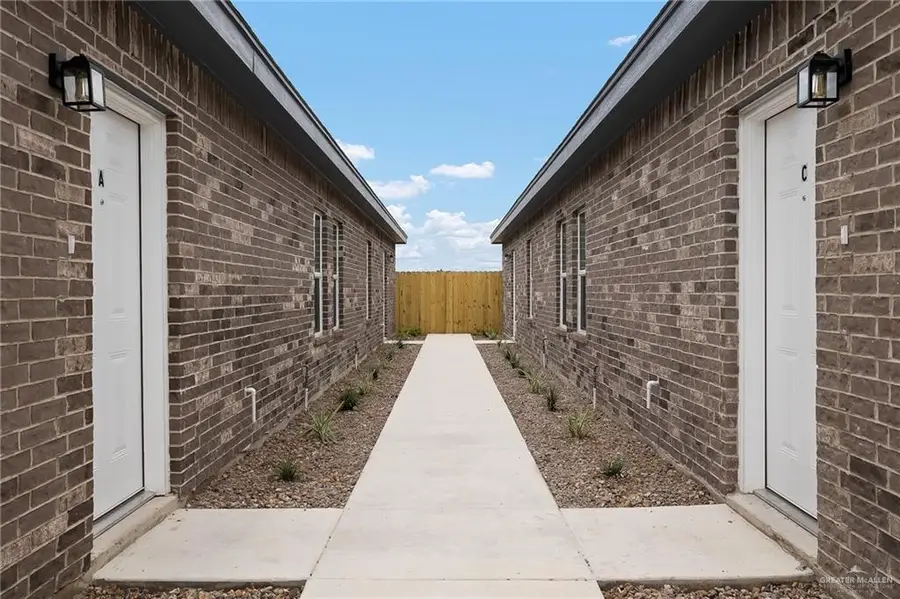 2608 E Israel Avenue, Alton, TX 78573 - #2