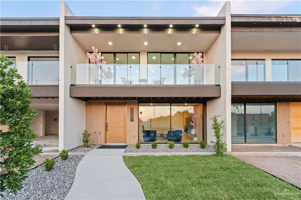 1420 S 7th Avenue, Edinburg, TX 78539 - #1