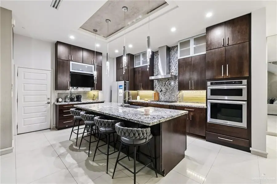 1704 Crown Pointe Boulevard, Mission, TX 78572 - #2