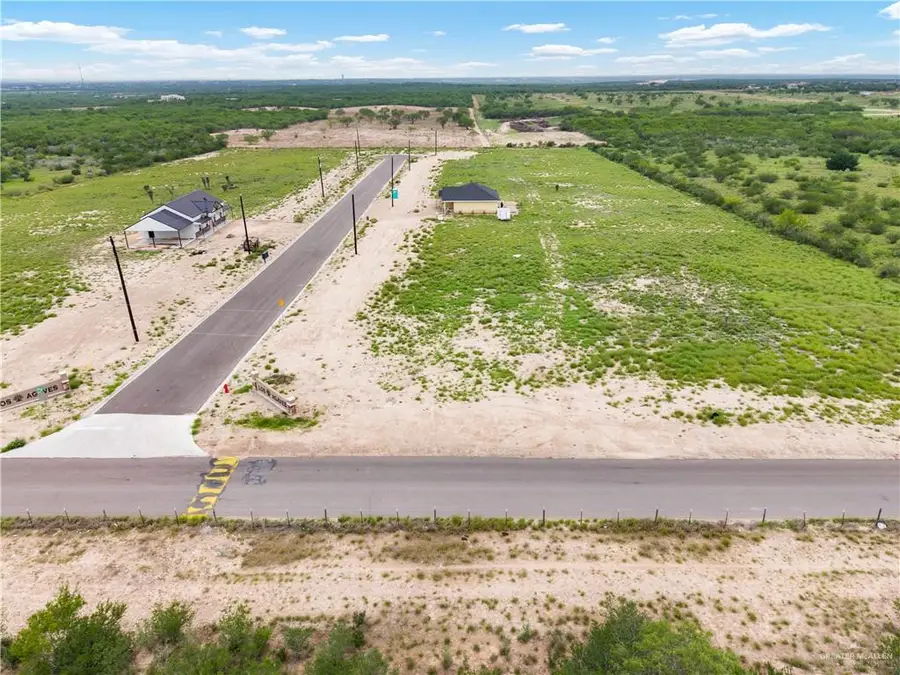 3333 Embassy Street, Rio Grande City, TX 78582 - #3