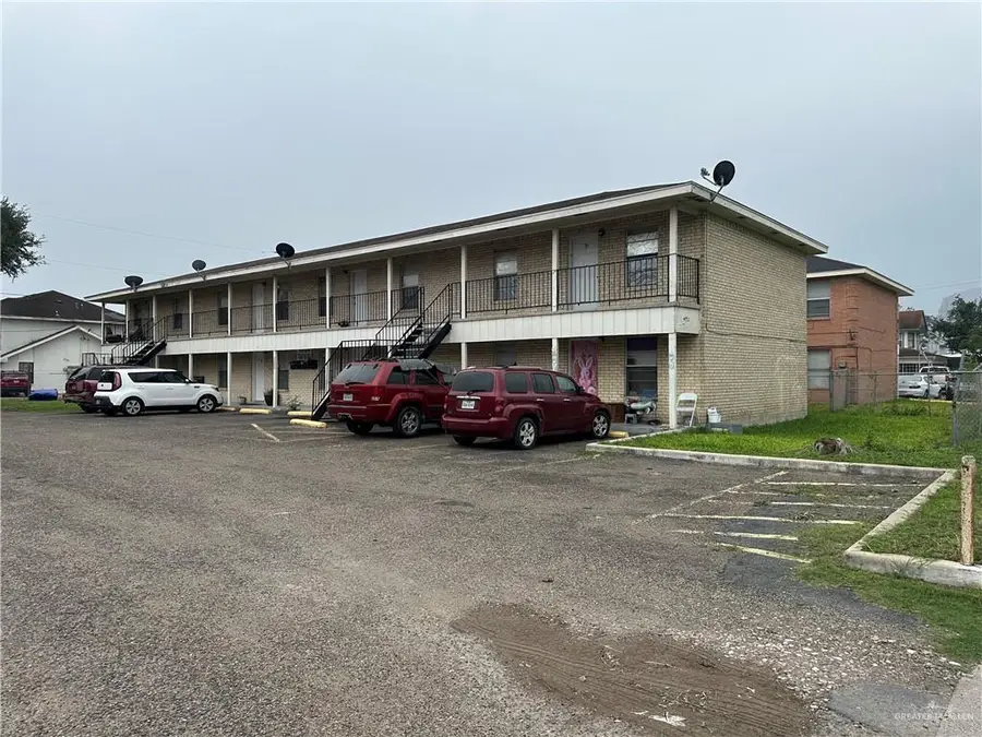 921 W Park Avenue, Pharr, TX 78577 - #2