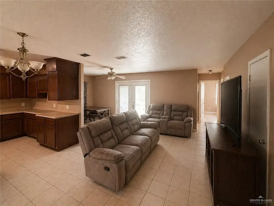 502 N Linares Street, Alton, TX 78573 - #2
