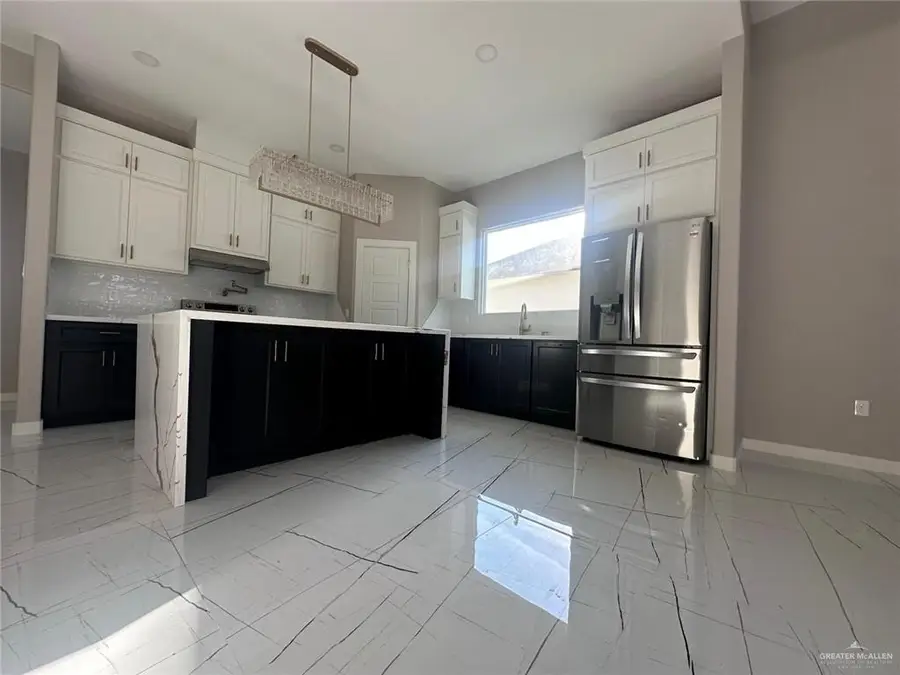 909 Azalea Street, Mission, TX 78573 - #3