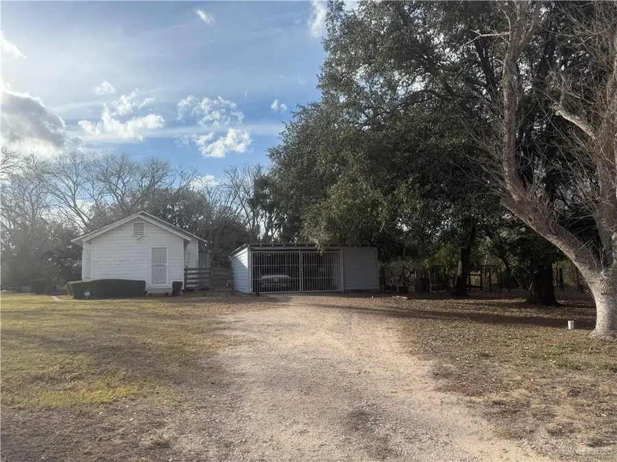 8105 Mile 2 1/2 E Road, Mercedes, TX 78570 - #2