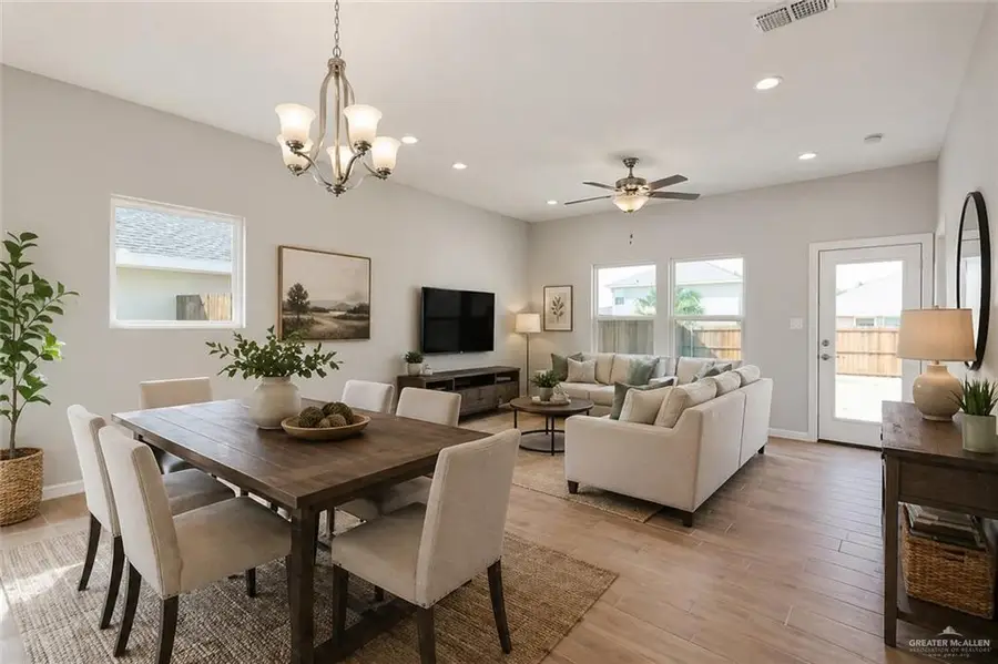 811 S Tecate Drive, Mission, TX 78572 - #2