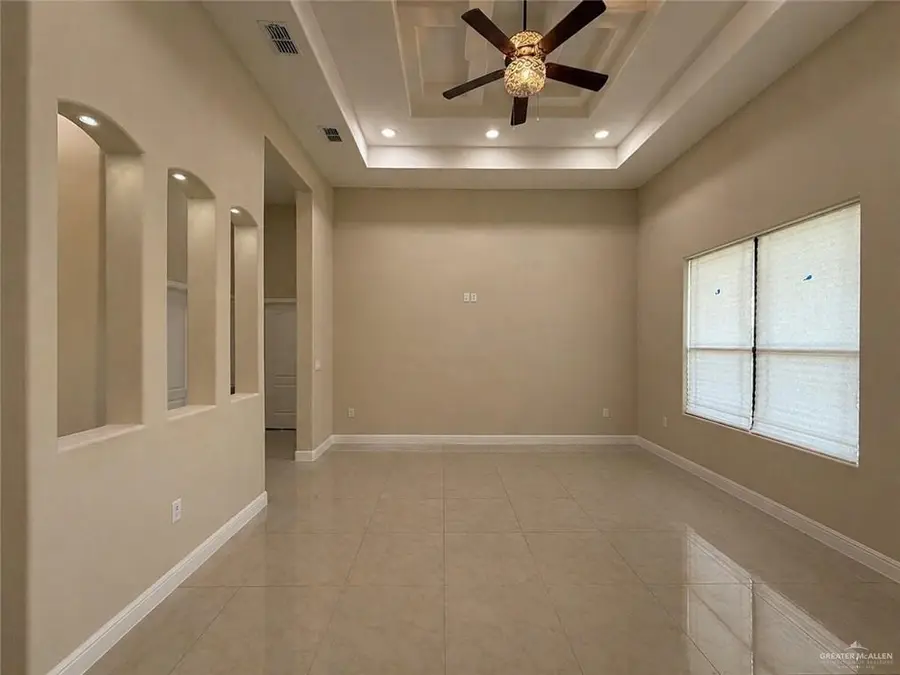 1621 E Agualeguas Street, Roma, TX 78584 - #3