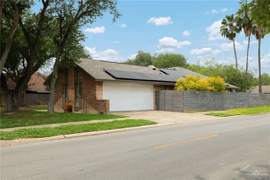 400 W Iris Avenue W, McAllen, TX 78501 - #2