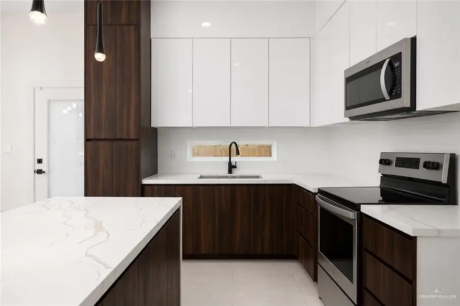 916 Glory Street #2, Alamo, TX 78516 - #3