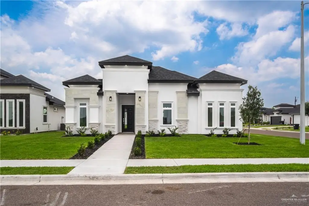 909 E Pecan Street, Alton, TX 78573 - #1