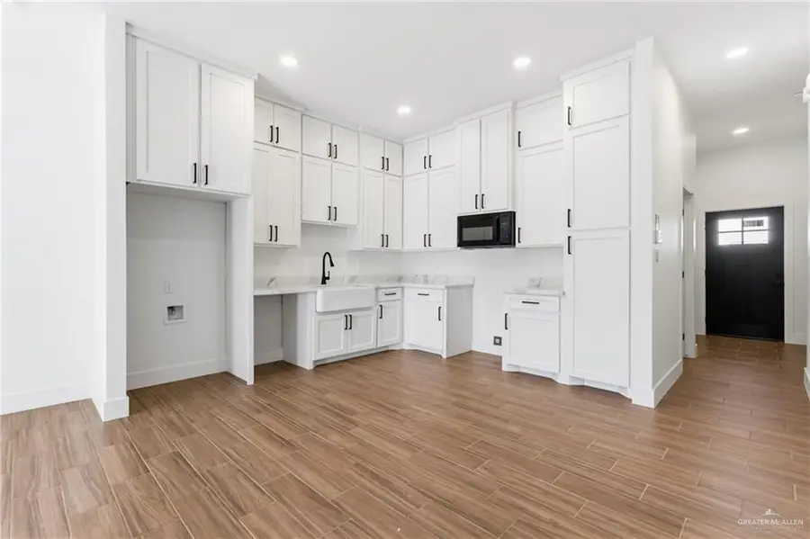 721 W 25th Street, Mission, TX 78574 - #3