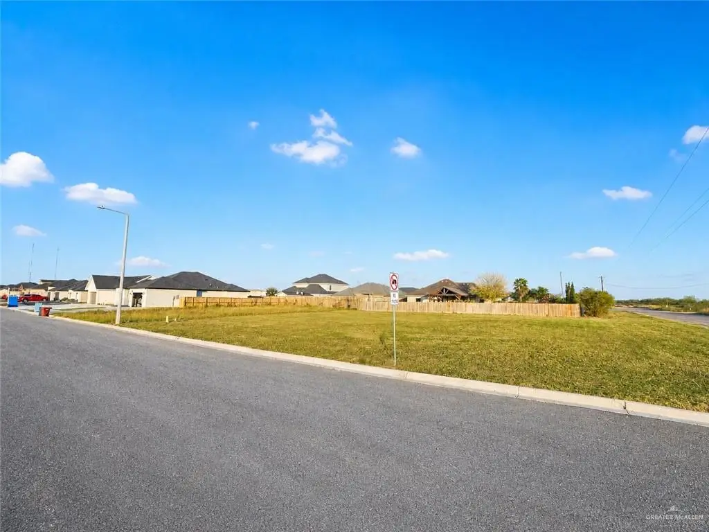 9000 New Orleans Court, Los Fresnos, TX 78566 - #1