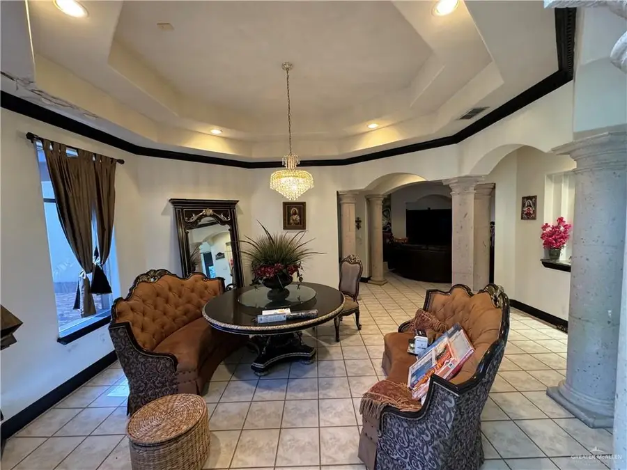 1238 W Bowie Avenue, Alamo, TX 78516 - #3