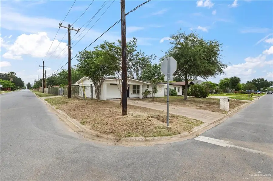3016 Quince Avenue, McAllen, TX 78501 - #2