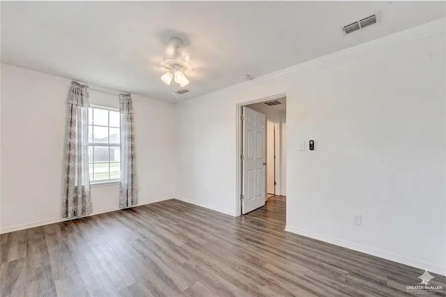 406 S 21st Street, McAllen, TX 78501 - #3