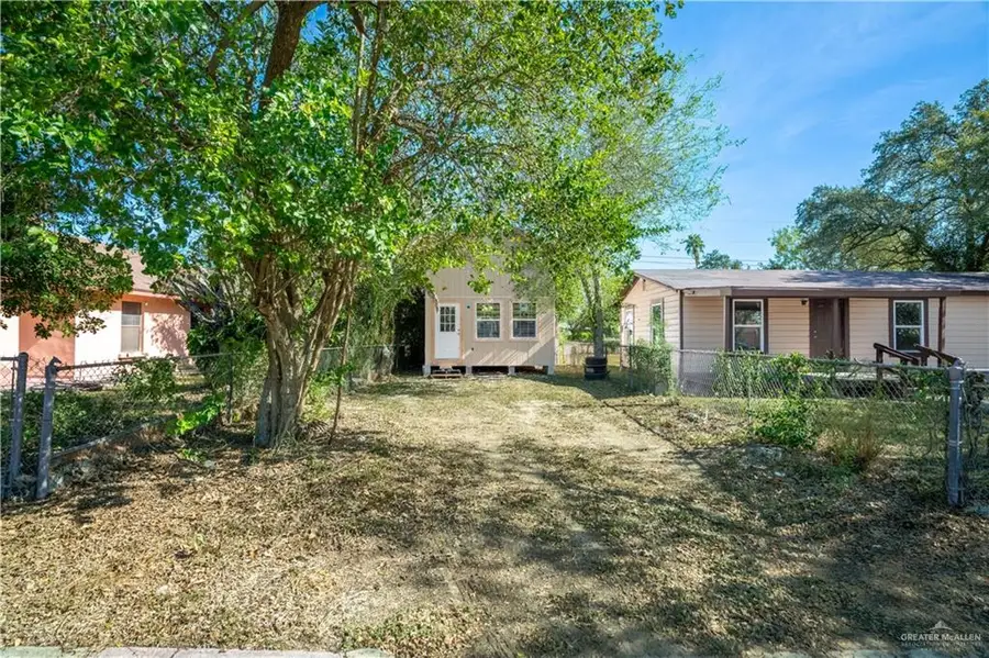 115 S Guerra Avenue, Weslaco, TX 78596 - #2