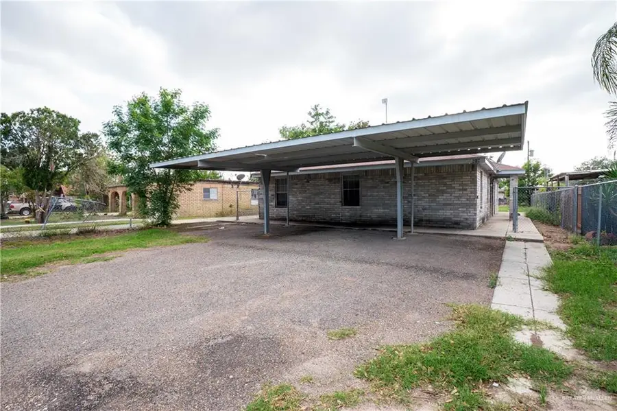 619 W Oak Street, Alton, TX 78573 - #2