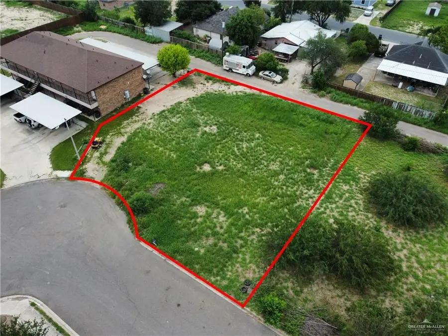 3300 Hill Crest Drive, Mission, TX 78573 - #2