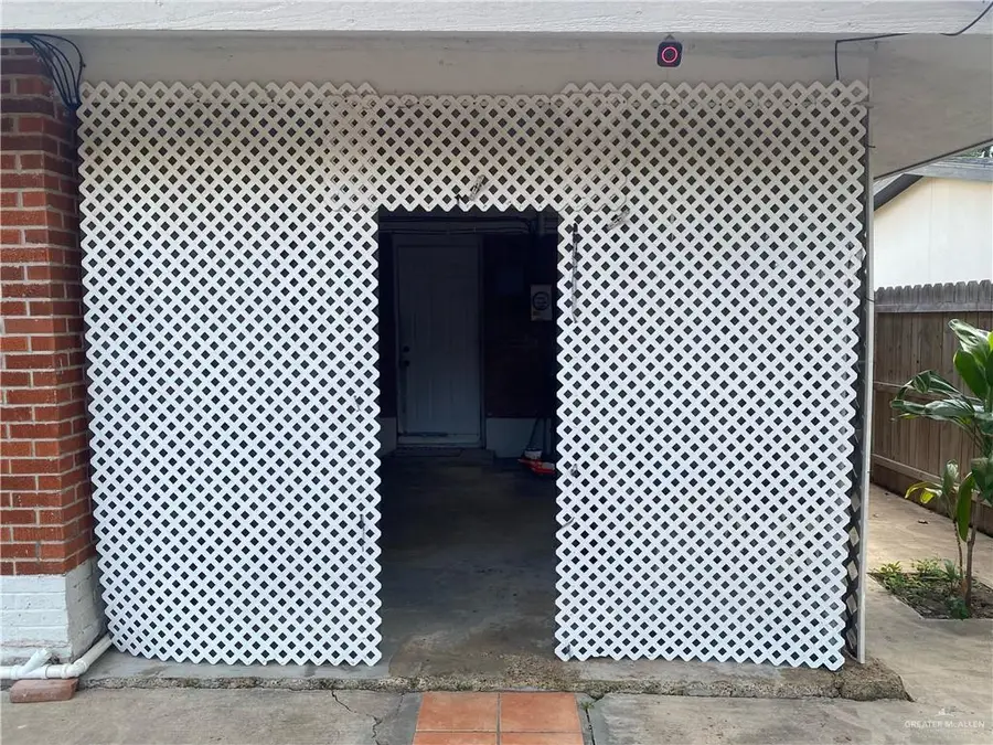 616 W 5th Street, Weslaco, TX 78596 - #3