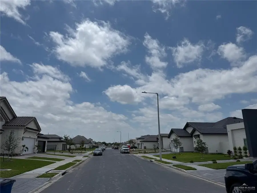 1627 S Middleton Street, Edinburg, TX 78539 - #2