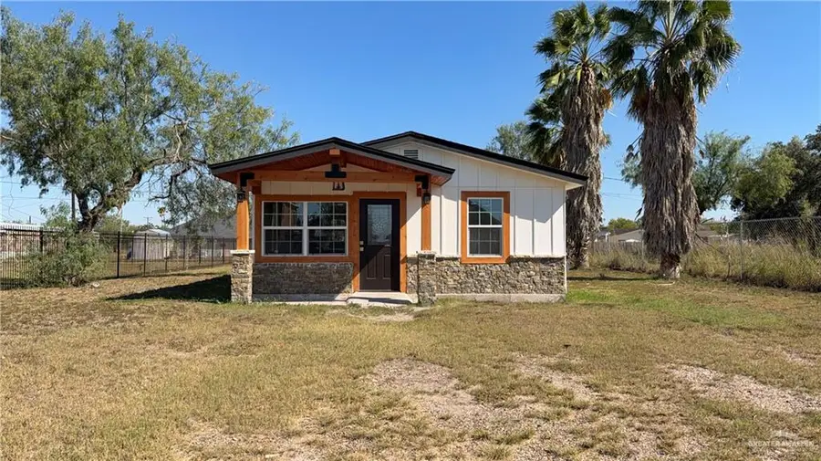 204 S Mcdaniel Street, Edcouch, TX 78538 - #2