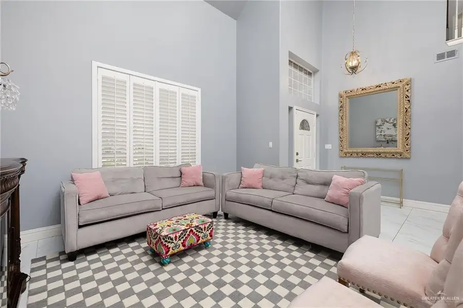 301 Quail Avenue, McAllen, TX 78504 - #3