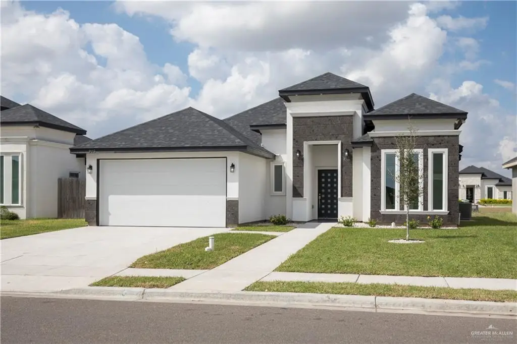 915 Pecan Street, Alton, TX 78573 - #1