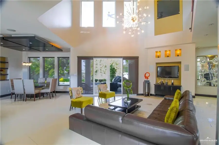309 N Mockingbird Avenue #H, Mission, TX 78572 - #3