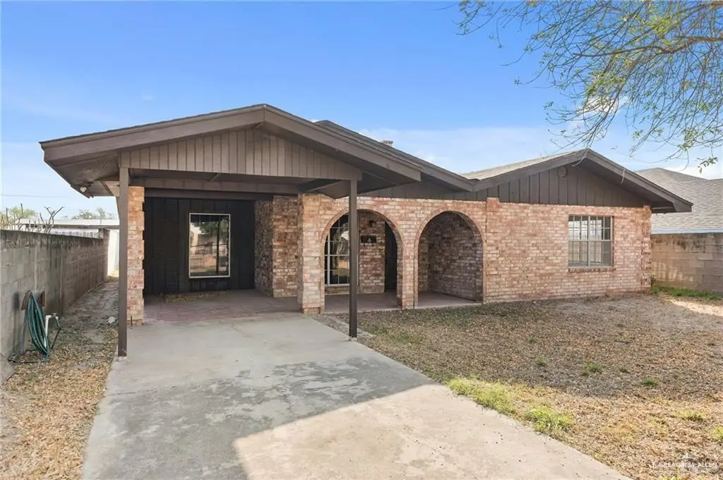 307 S Cox Street, Rio Grande City, TX 78582 - #1