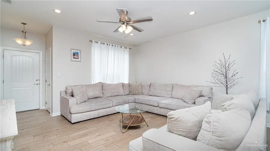 8410 N 34th Lane, McAllen, TX 78504 - #3