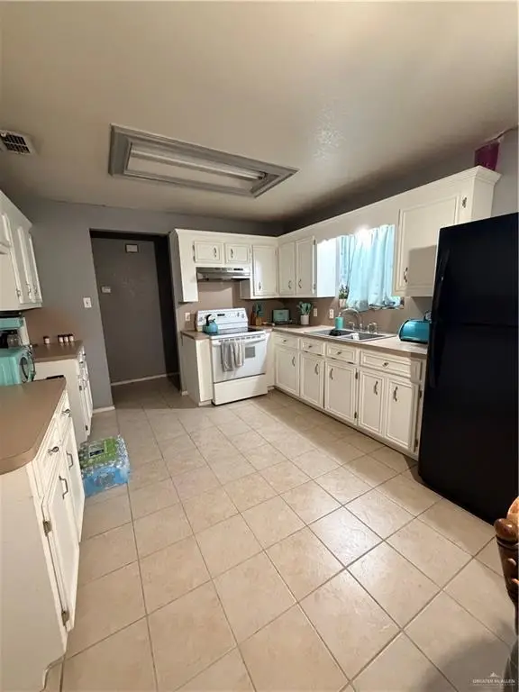 305 Reid Drive, Donna, TX 78537 - #2