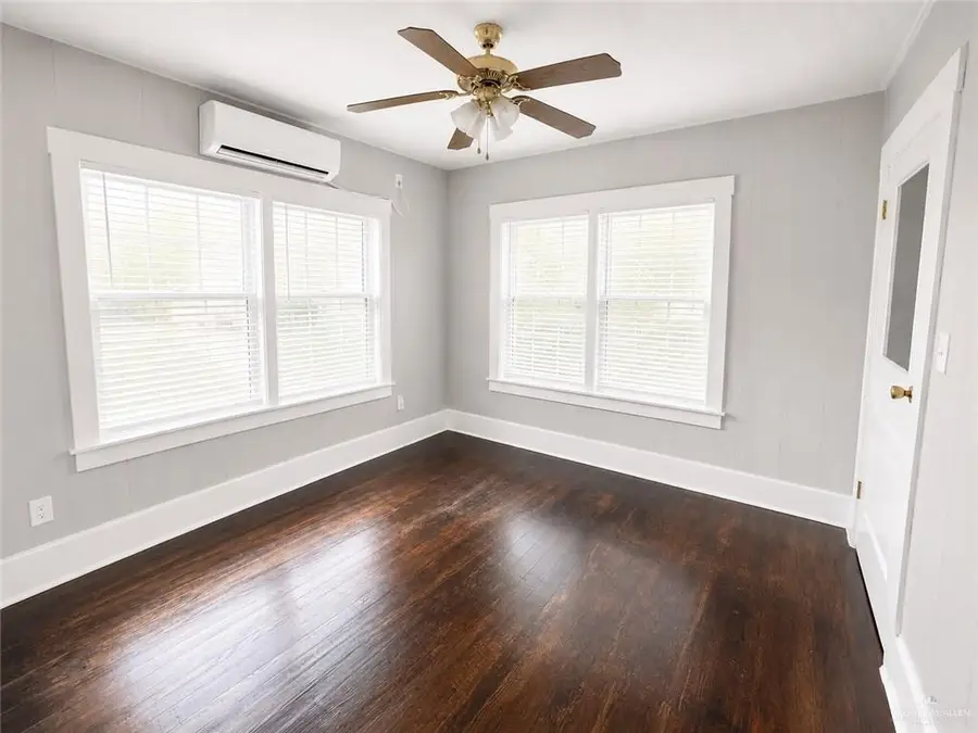 328 S Georgia Avenue, Mercedes, TX 78570 - #3