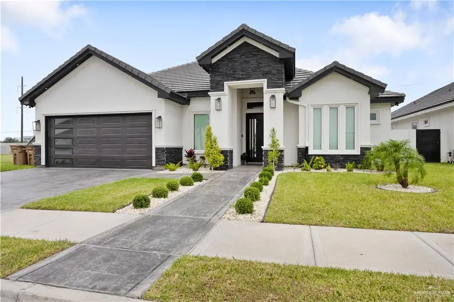 3101 W Brentwood Drive, Edinburg, TX 78539 - #3