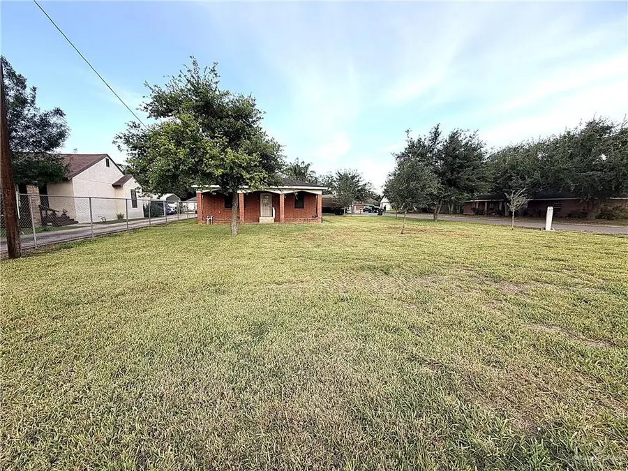 221 S Parker Road, La Feria, TX 78559 - #2