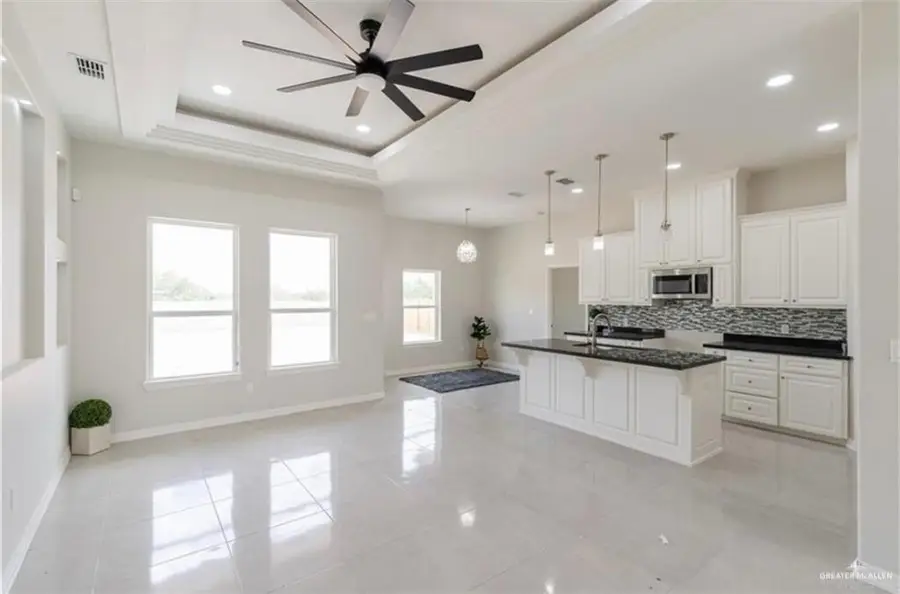 1516 E Emma Elizabeth Street, Weslaco, TX 78599 - #3