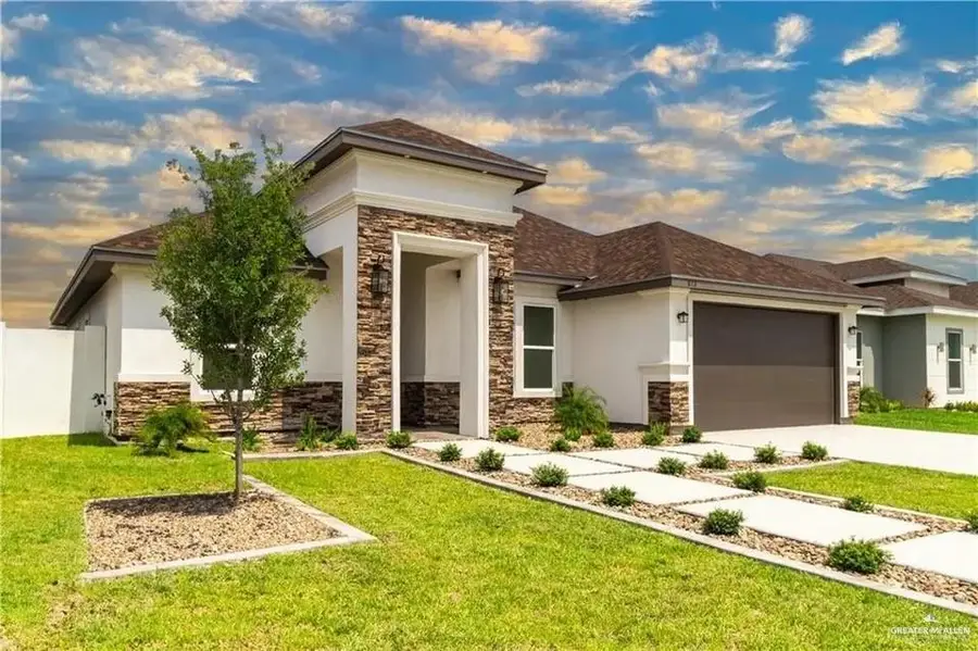 813 N Trinity Street, Edinburg, TX 78541 - #2
