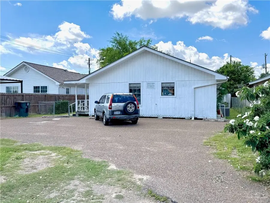 126 E 2nd Street, San Juan, TX 78589 - #3