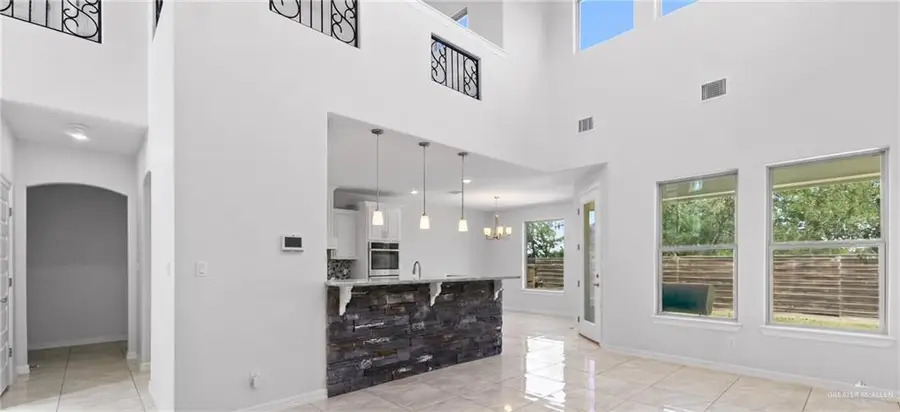 5508 Duke Avenue, Mission, TX 78573 - #2