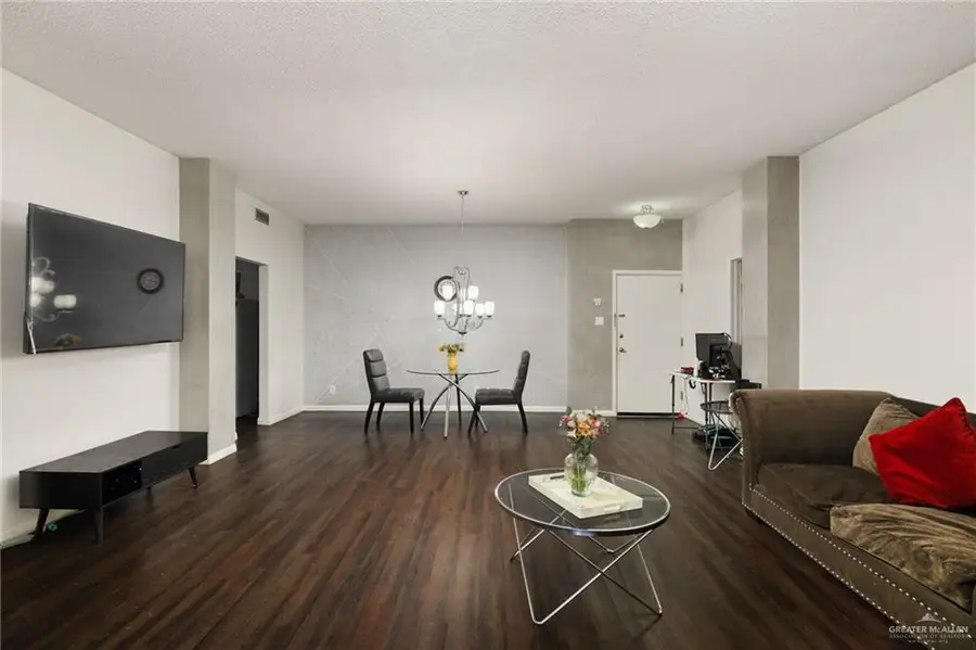 600 Wichita Avenue #207, McAllen, TX 78503 - #2
