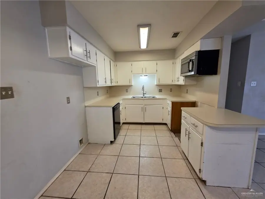 2301 N Stewart Road #7, Mission, TX 78574 - #3