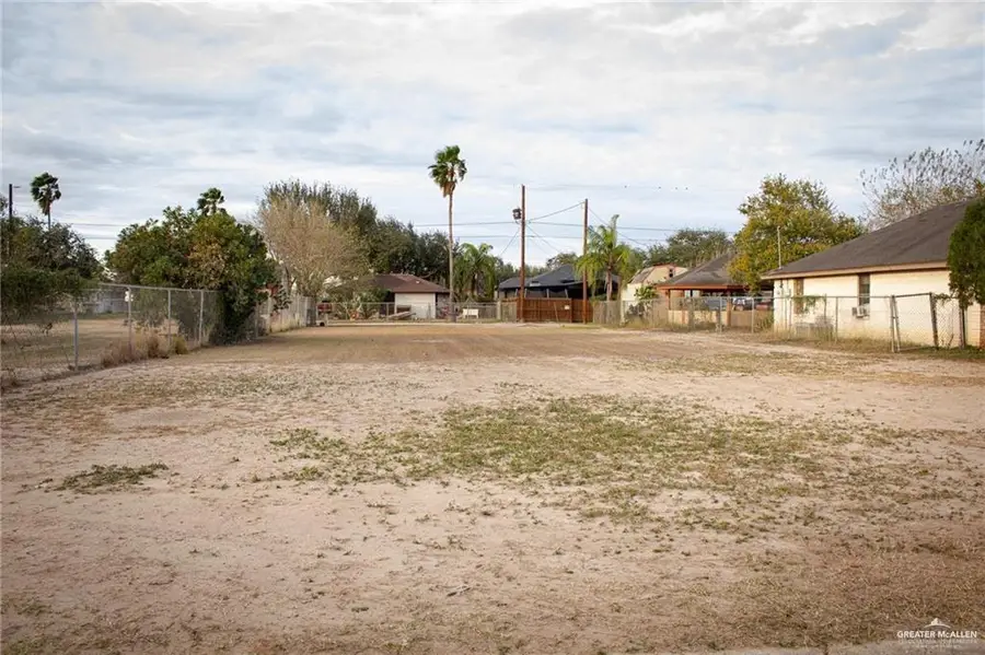 2018 Puerto Rico Avenue, Weslaco, TX 78596 - #2