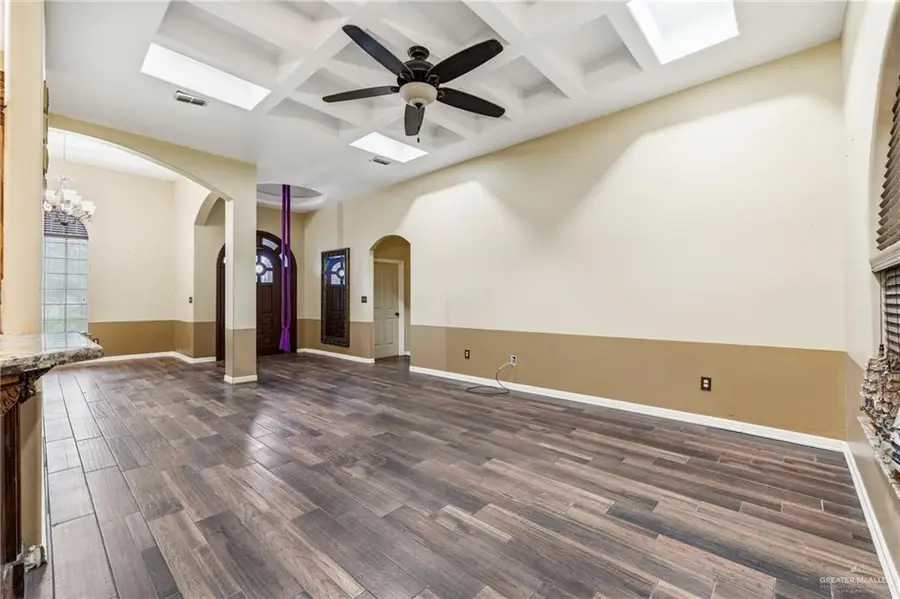 400 S Resplandor Street, Mission, TX 78572 - #2