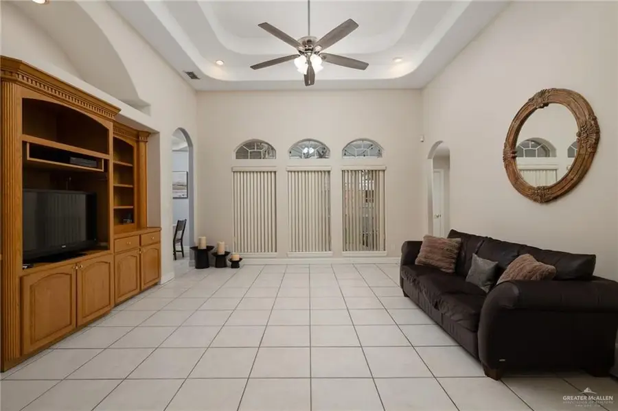 6205 N 29th Lane, McAllen, TX 78504 - #3