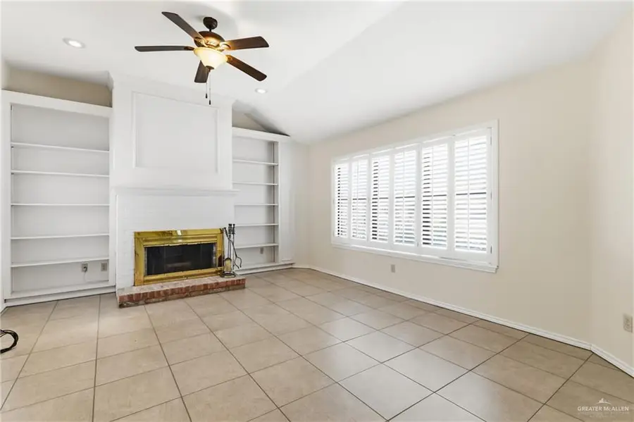 324 N 36th Lane, McAllen, TX 78501 - #2