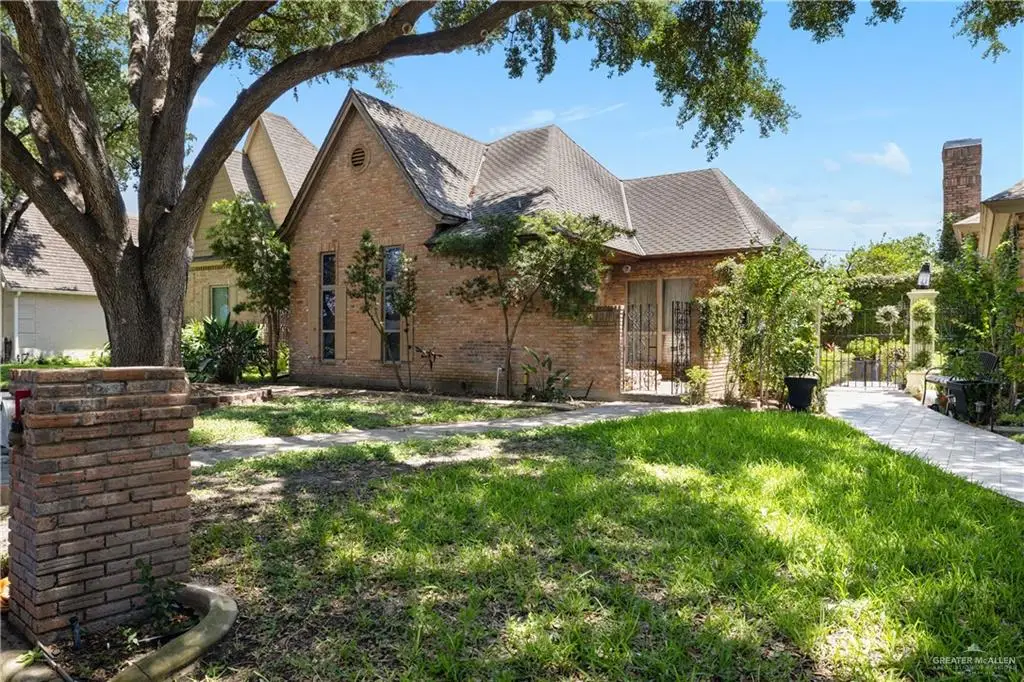 217 W Pineridge Avenue, McAllen, TX 78503 - #1