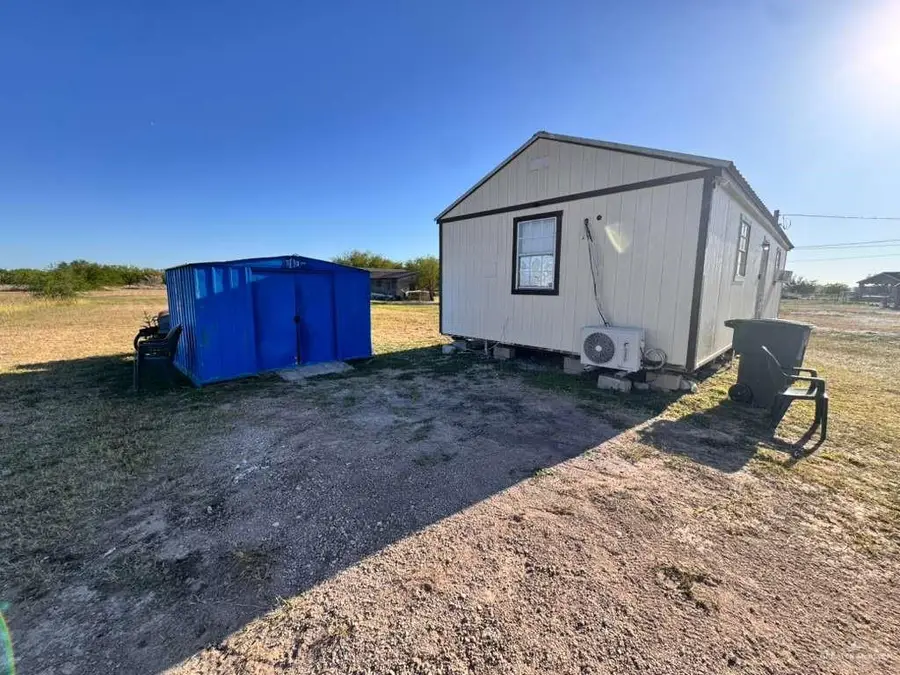 8926 Vista De Palmas Drive, Edcouch Elsa, TX 78539 - #2