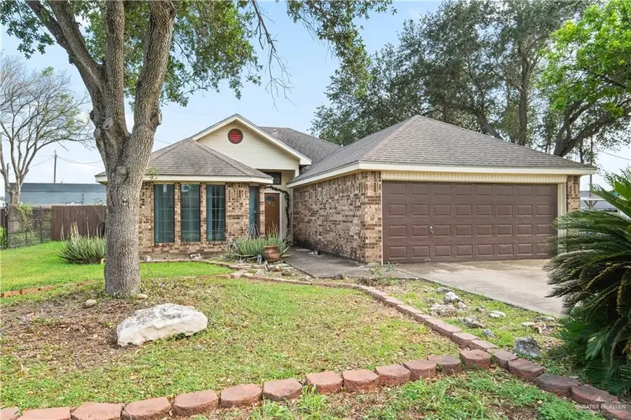 2207 W Fern Avenue, McAllen, TX 78501 - #2